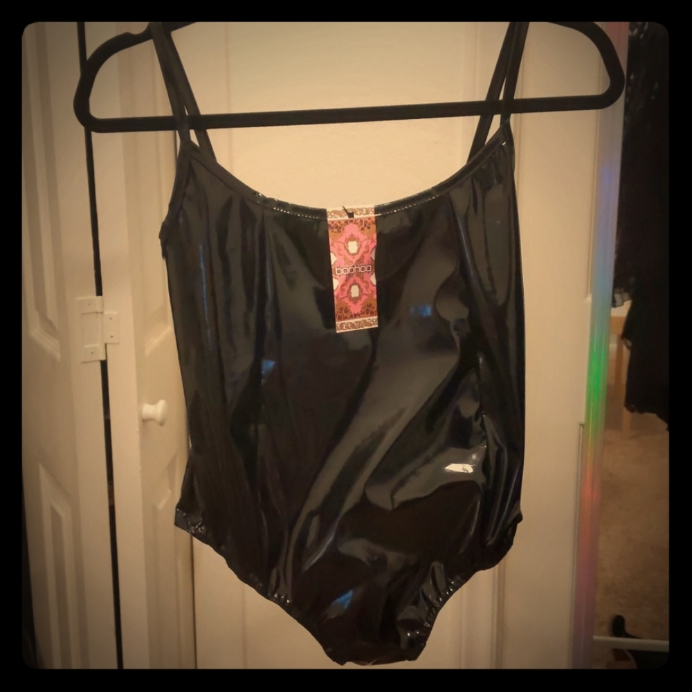 Boohoo Black skinsuit wetlook bodysuit